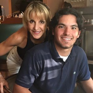 Meet your Posher, Andrea